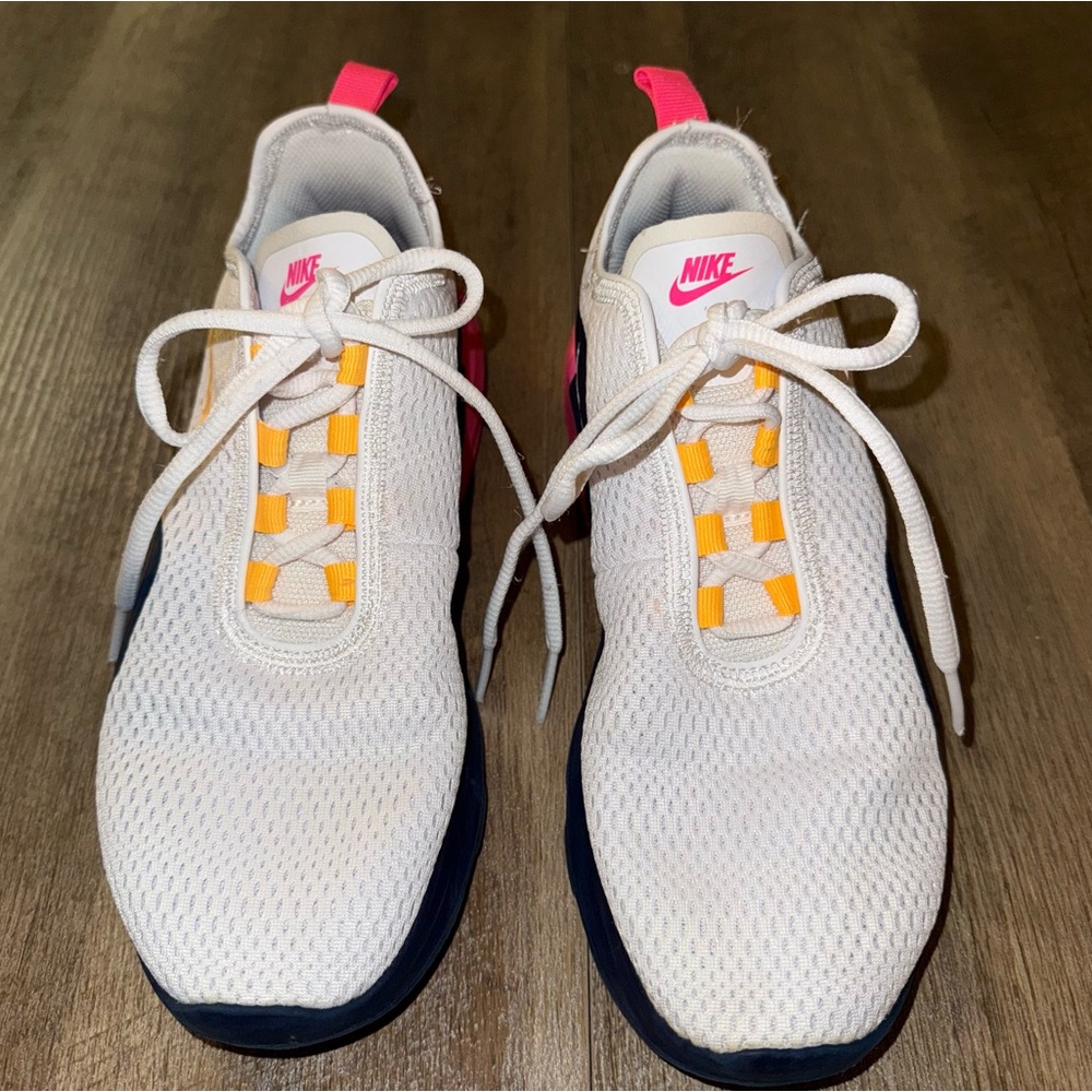 Nike Air Max Motion Sneakers